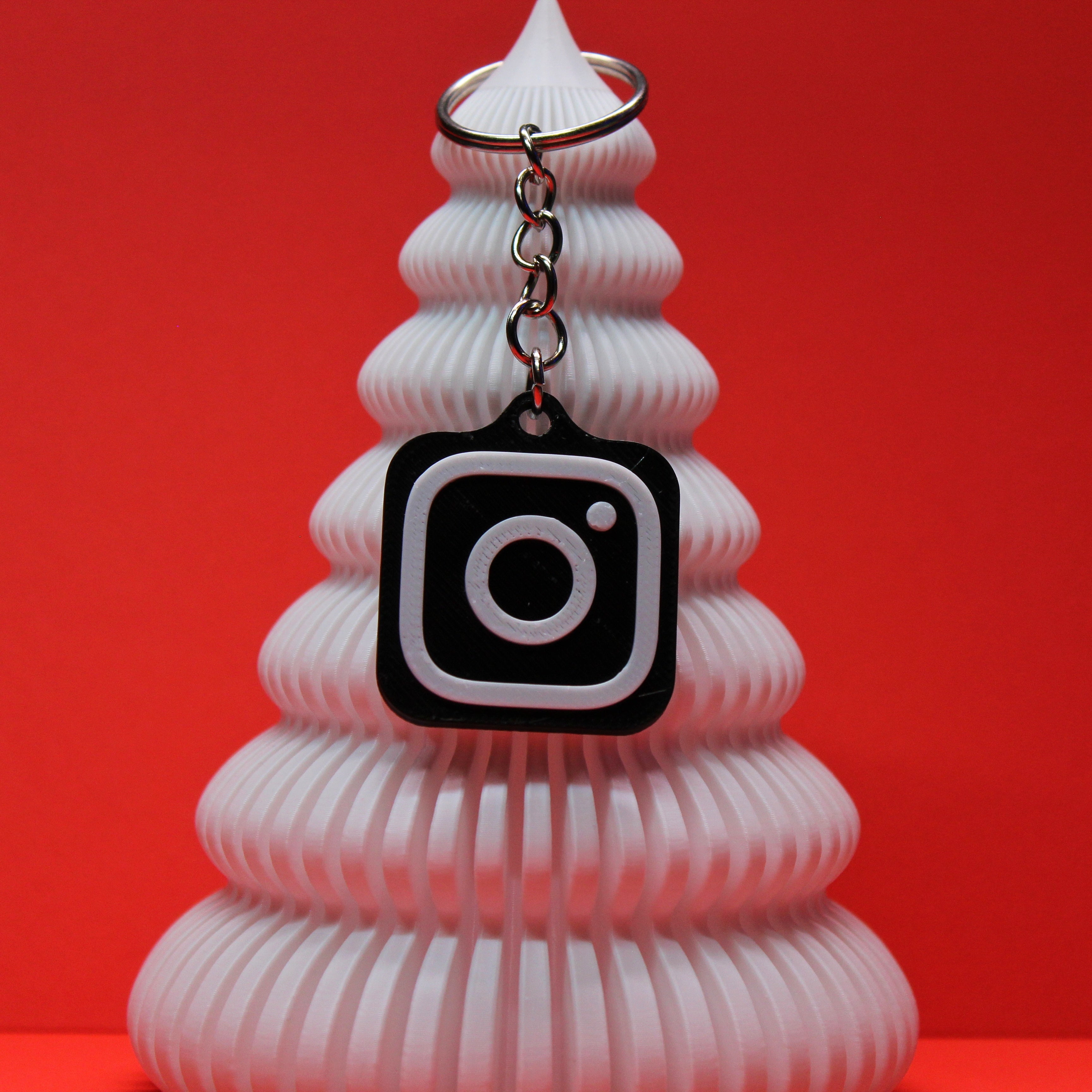 NFC ბრელოკი Instagram-ისთვის